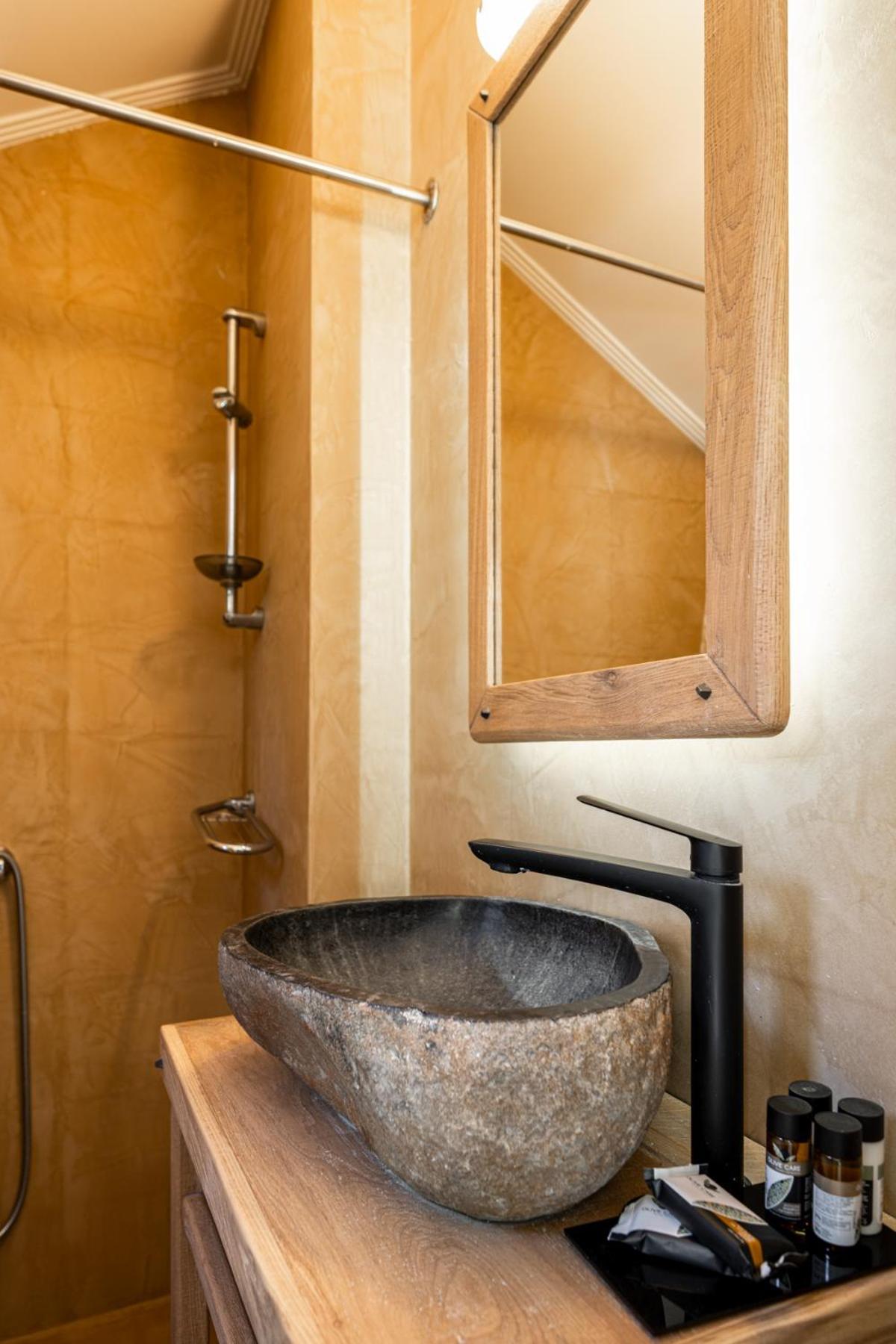 Alkis Guest House By Aegiankazarte Kapotidhes Bagian luar foto
