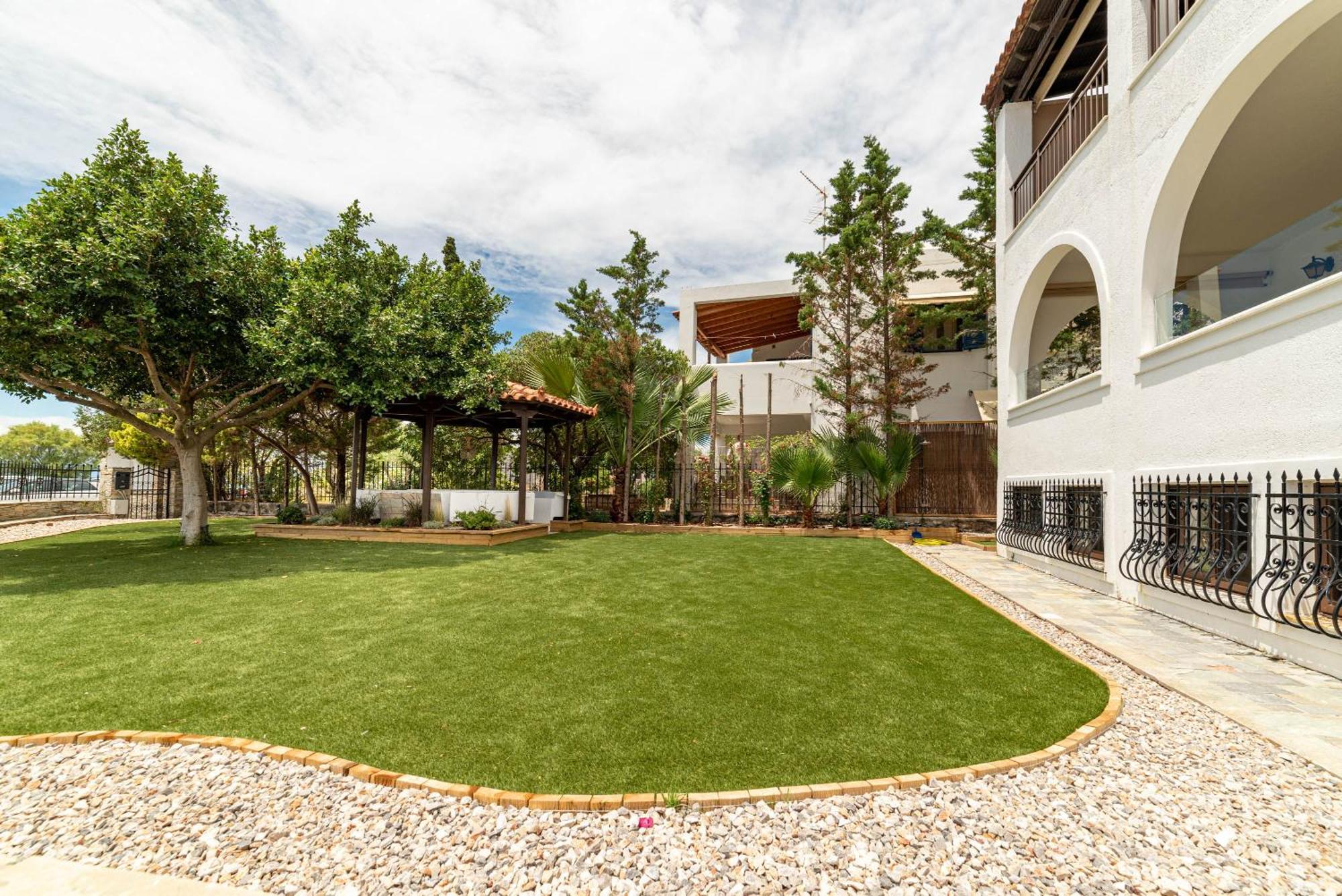 Alkis Guest House By Aegiankazarte Kapotidhes Bagian luar foto
